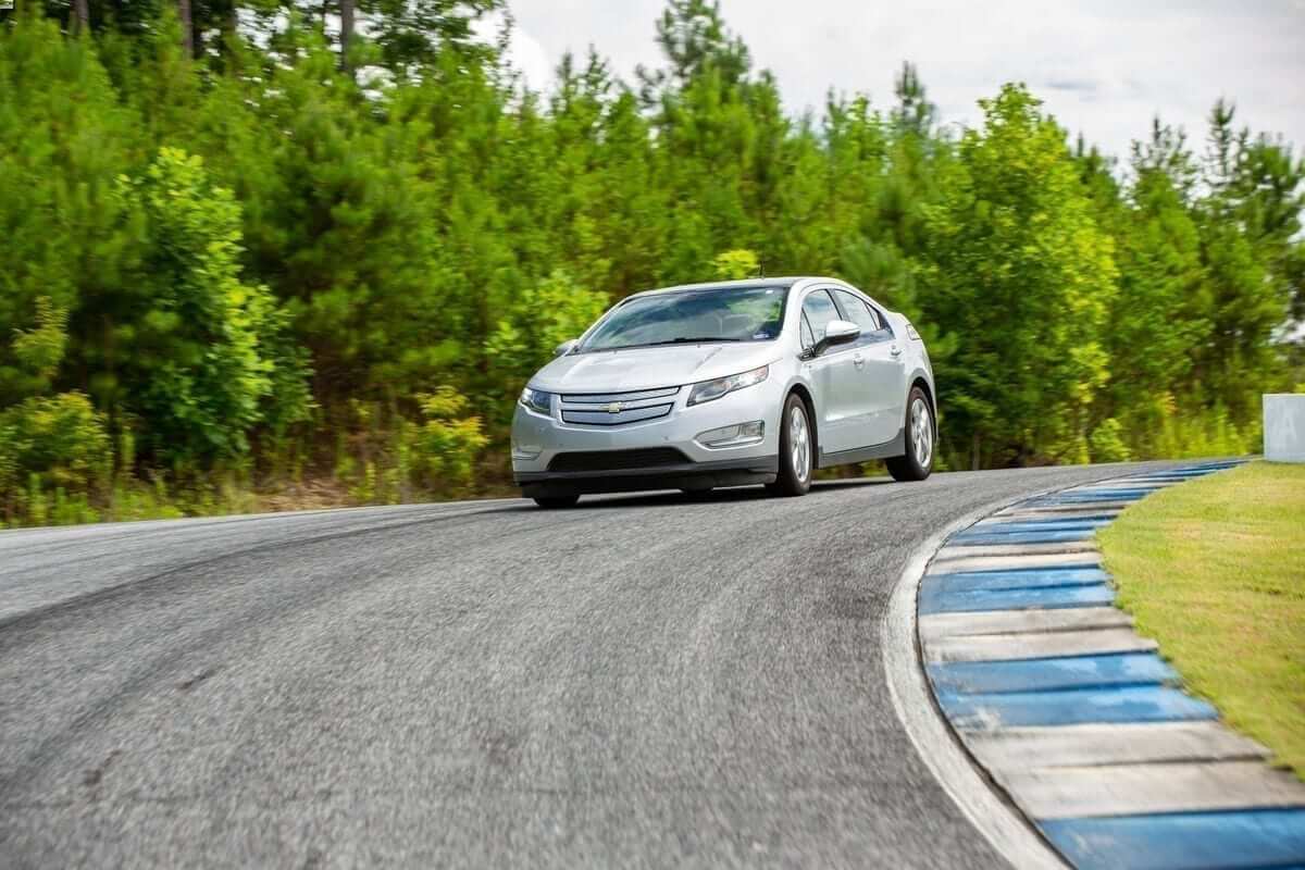 Average Car Reviews - Chevy Volt VU4A0714 1 - Average Car Reviews - Chevy Volt